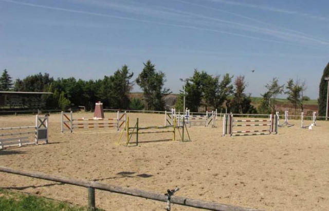  La estructura con campo para deporle competitivo 